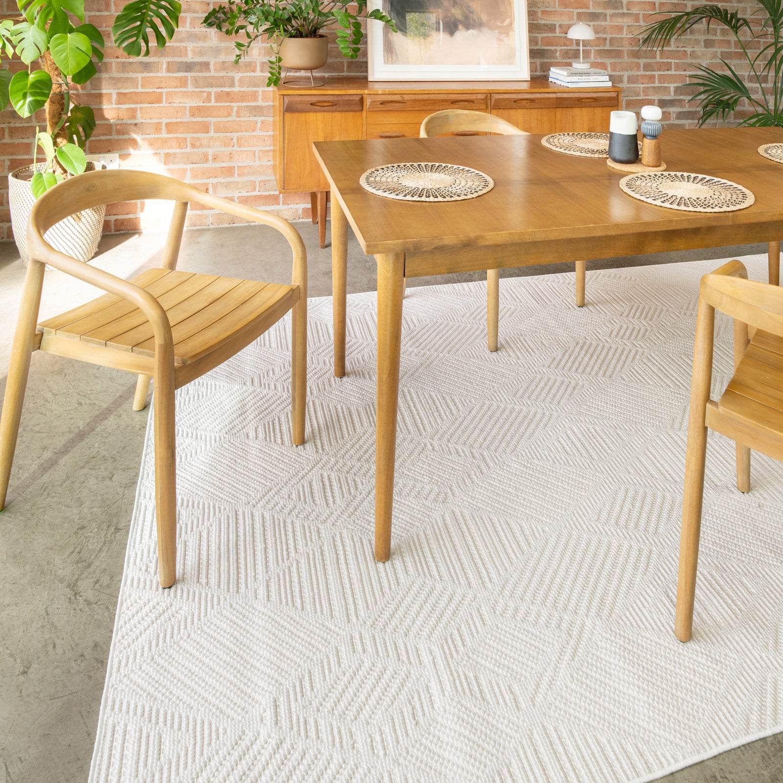 Washable Bobbled Cream Diamond Rug - Leah