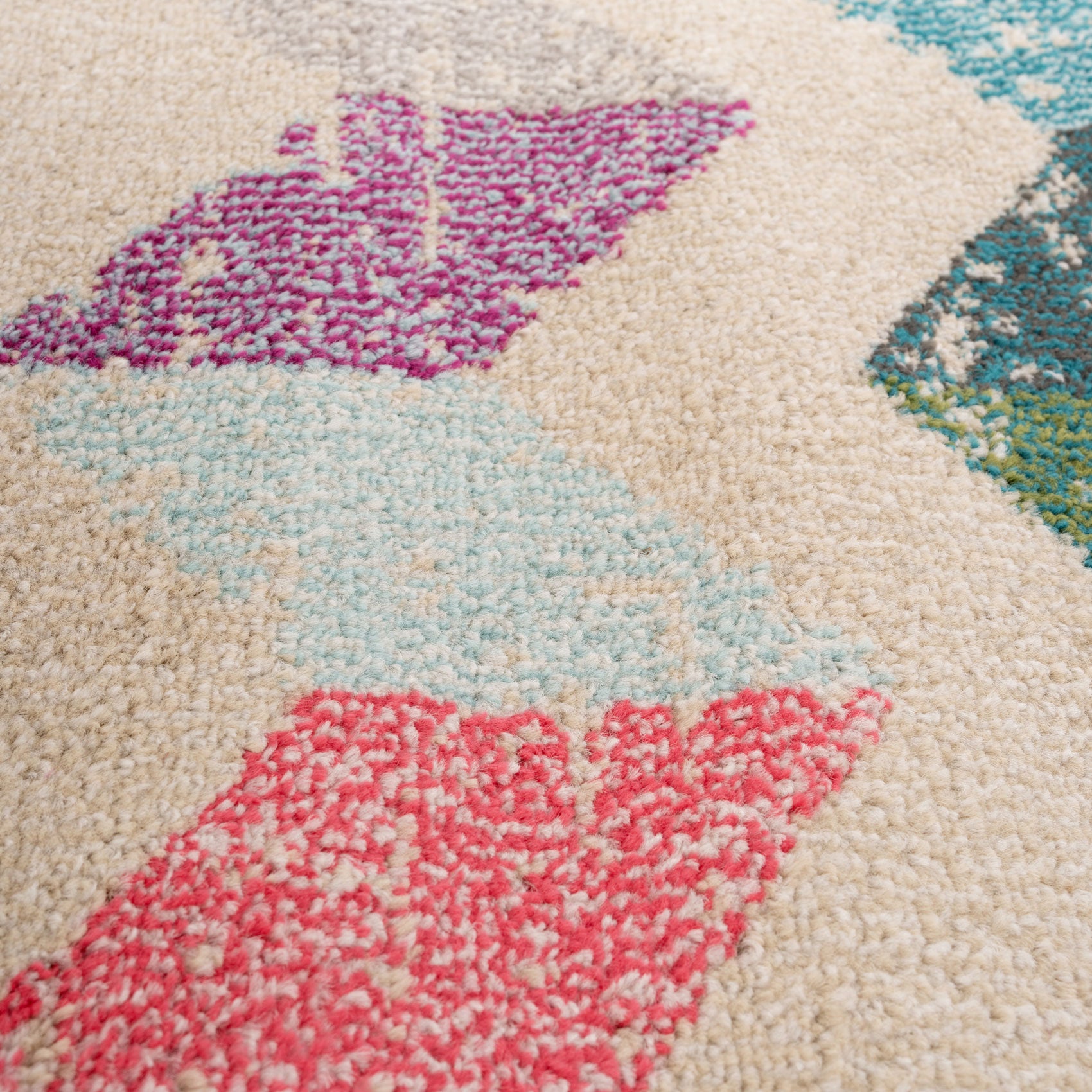 Vibrant Zig Zag Area Rug - Iridian