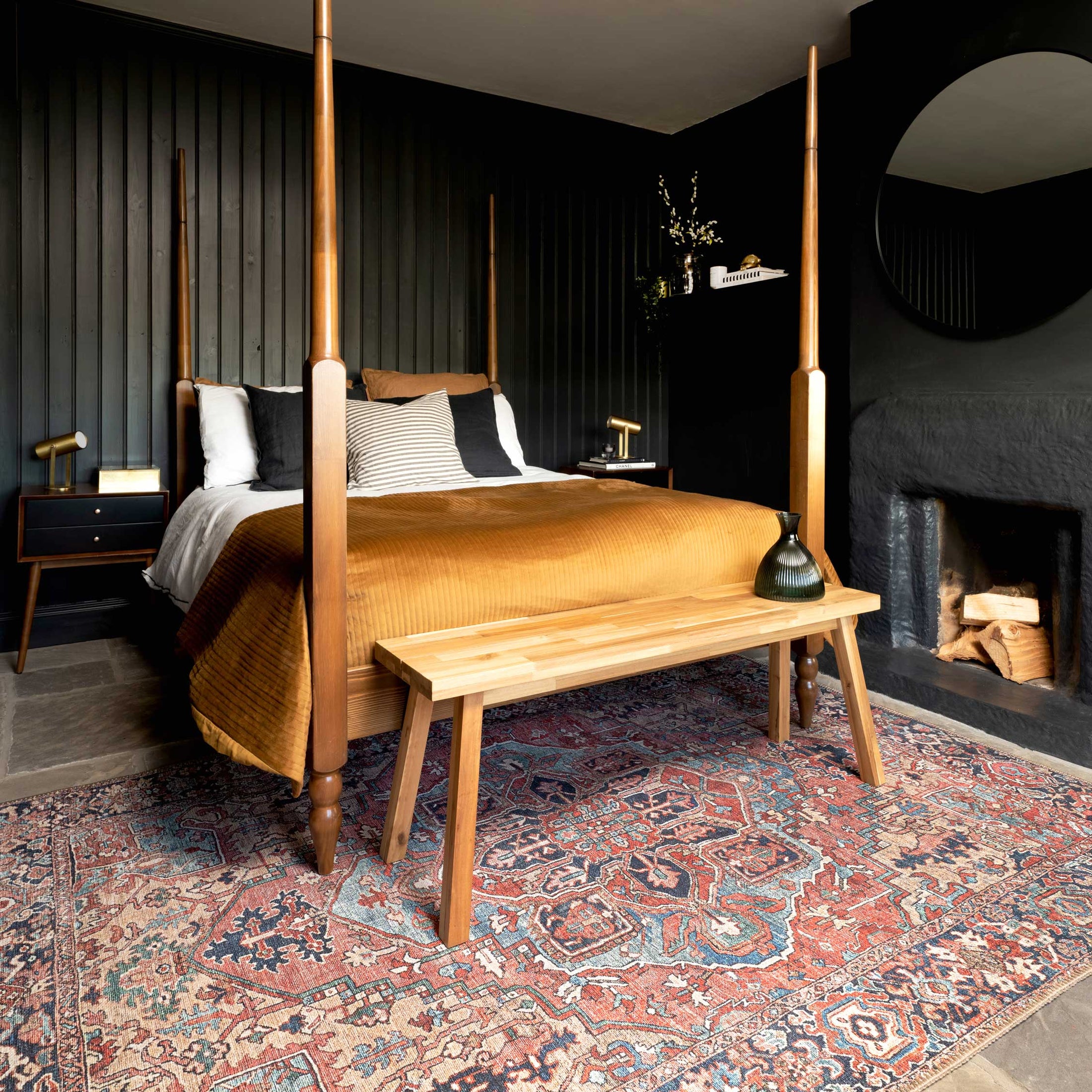 Flatwoven Washable Red Distressed Traditional Rug - Savanna | Living ...