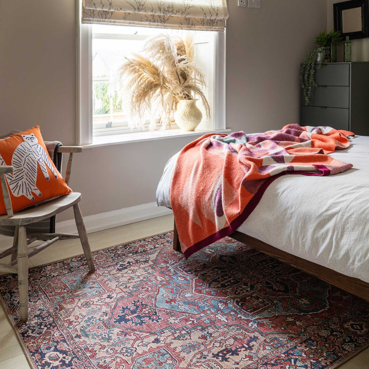 Washable Red Distressed Traditional Rug