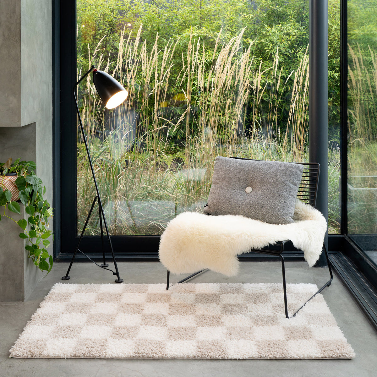 Soft Beige Checkerboard Shaggy Rug - Konnie