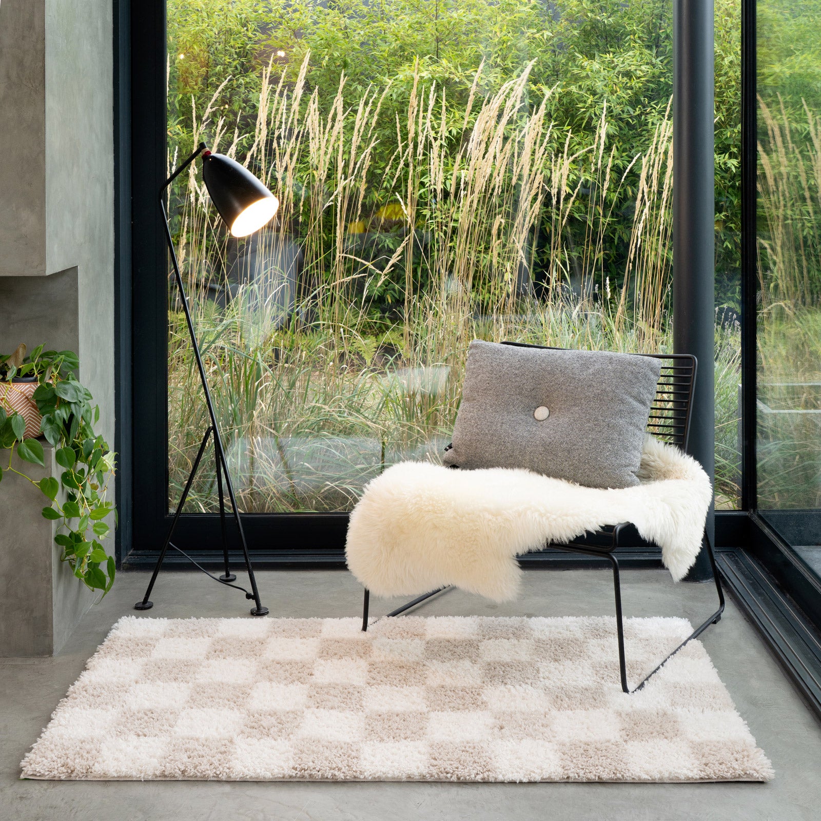 Soft Beige Checkerboard Shaggy Rug - Konnie