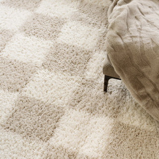 Soft Beige Checkerboard Shaggy Rug - Konnie