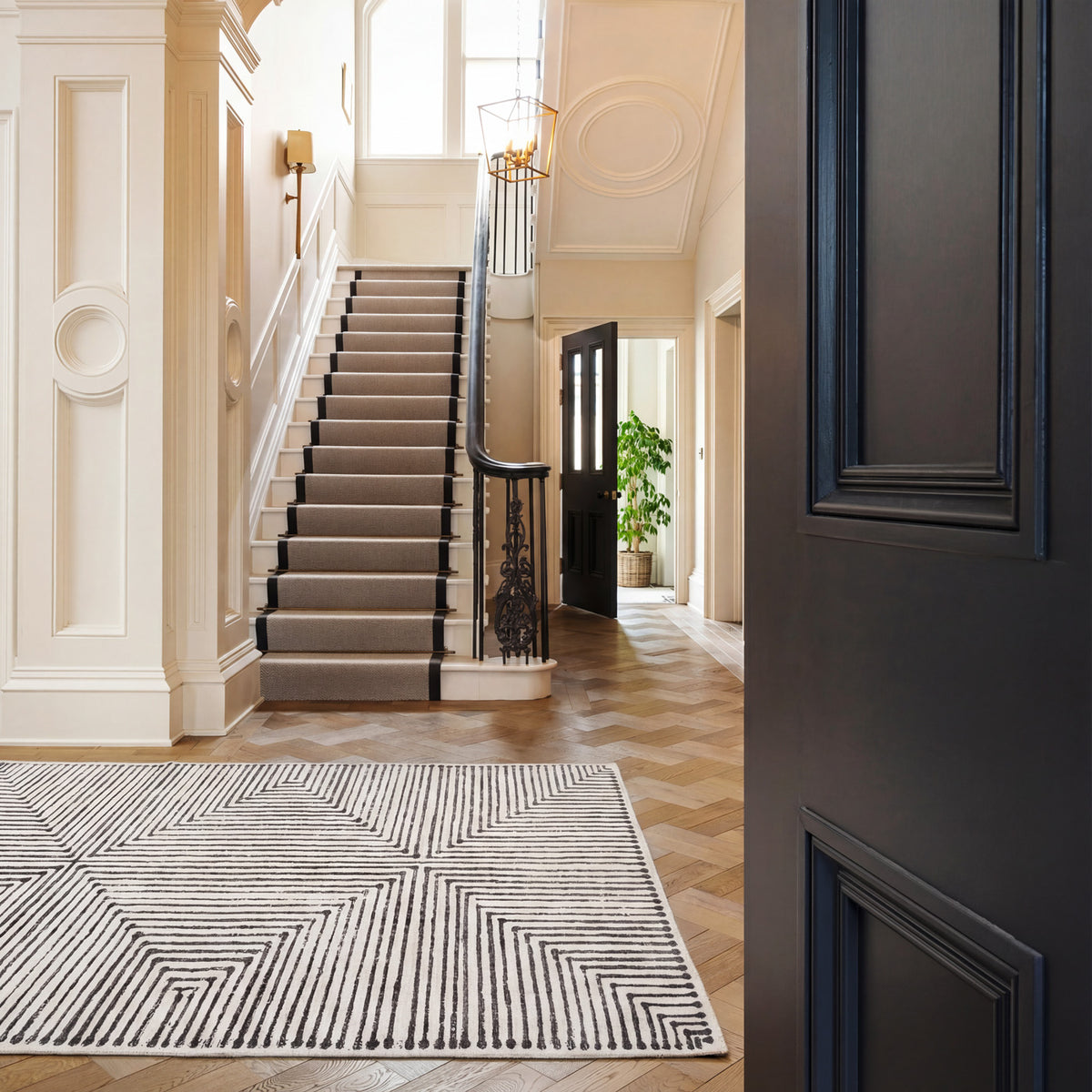 Soft Washable Black Geometric Rug - Maverick