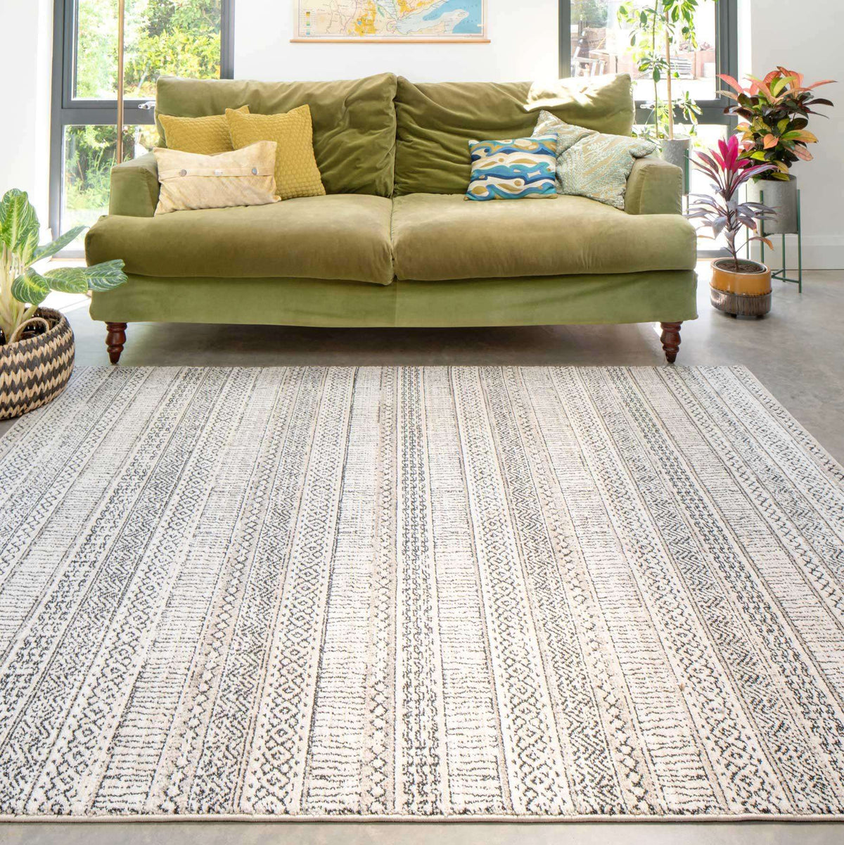 Cosy Soft Underfoot Grey Tribal Moroccan Berber Bedroom Rug