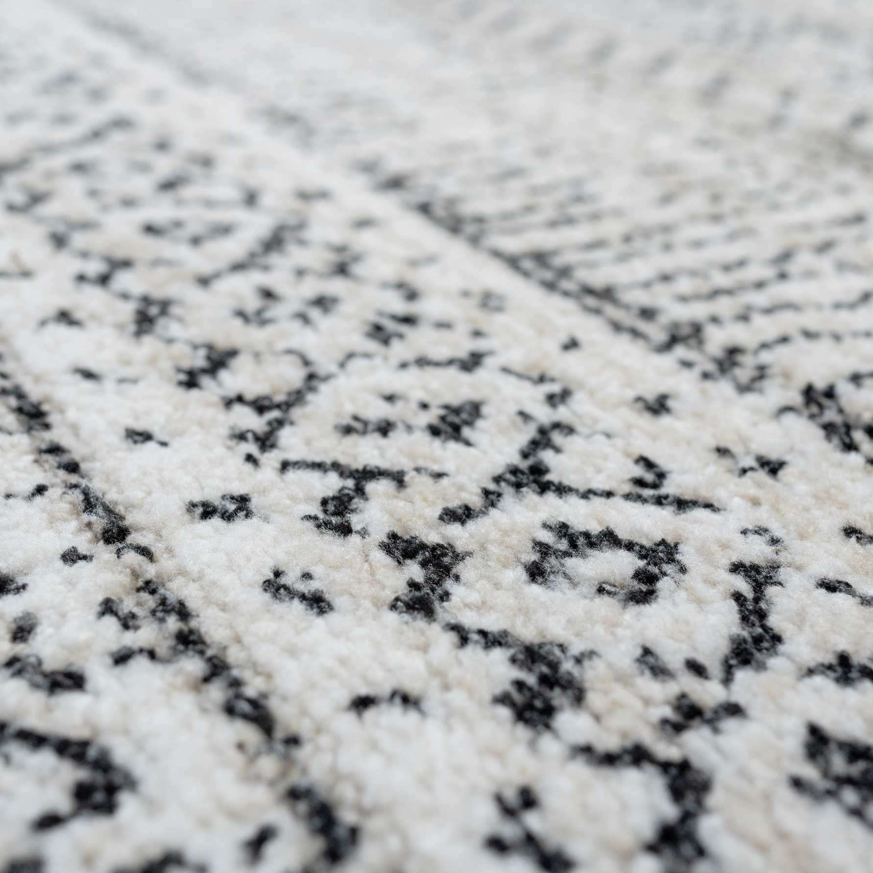 Cosy Soft Underfoot Grey Tribal Moroccan Berber Bedroom Rug