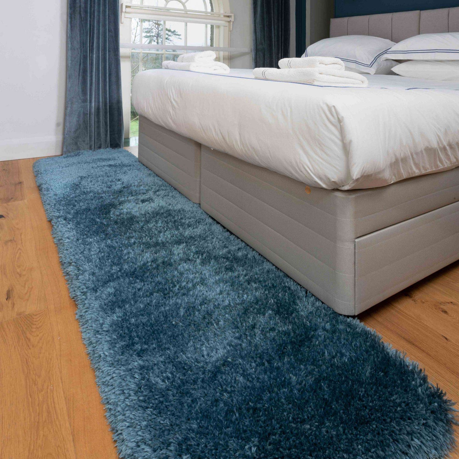 Deluxe Thick Soft Duck Egg Shaggy Bedroom Rug